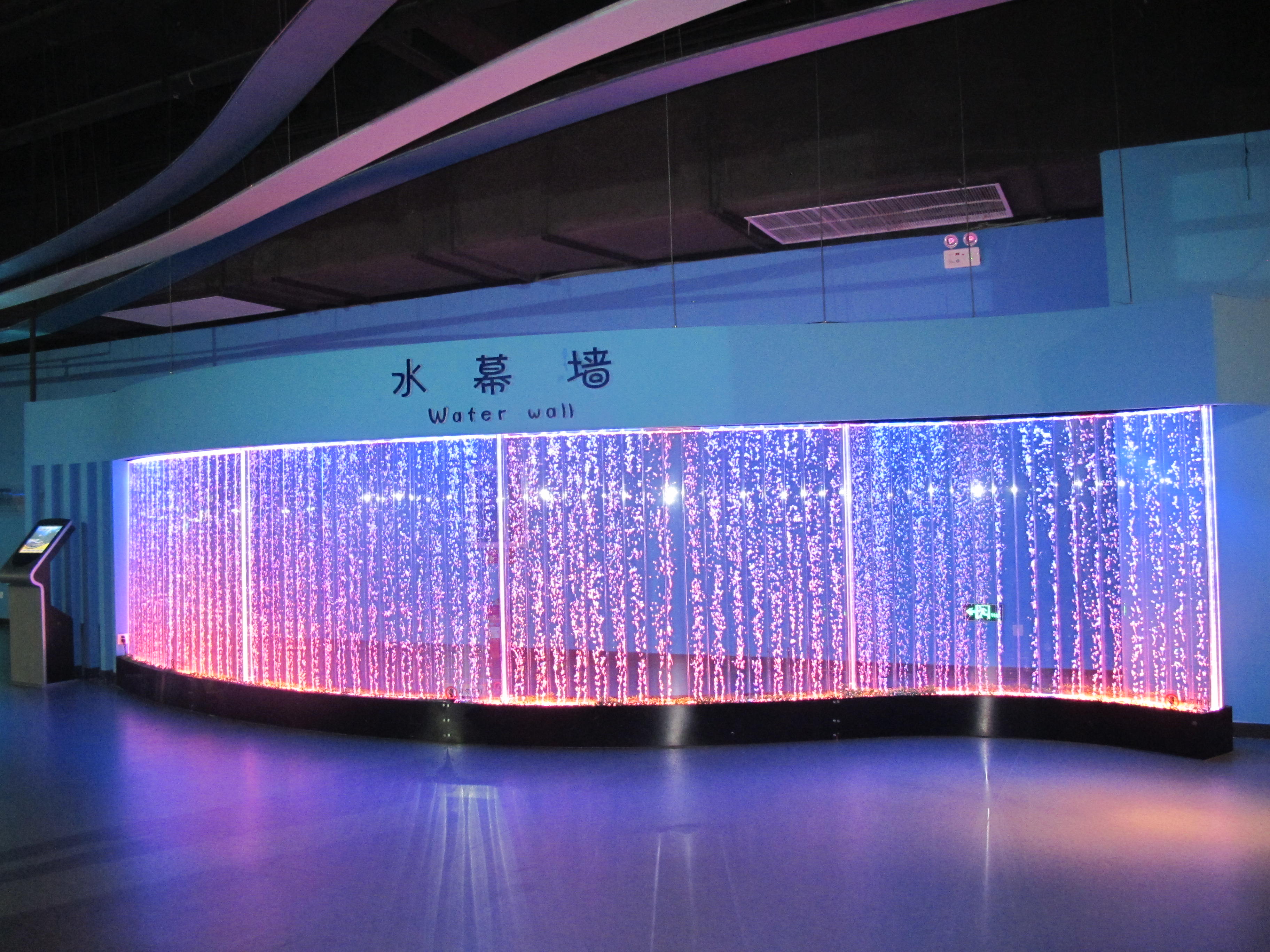 Изогнутая пластина из акрилового плексигласа Lucite для океанского аквариума
